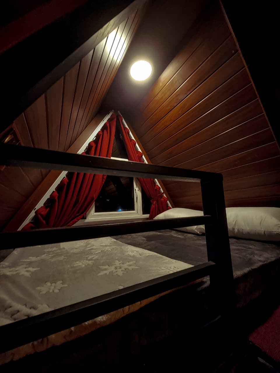 Deluxe Balcony Timber Cabin Bed